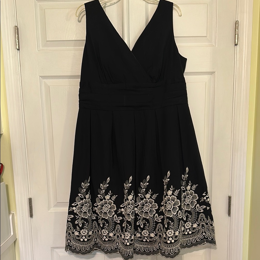 Dress Barn Black and White Embellished Pleated Midi Dress